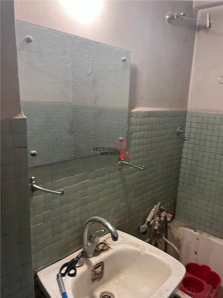 Titan Piata Minis Garsoniera bloc mixt curat